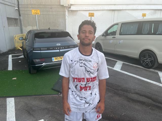 כובש שער הניצחון. לוי